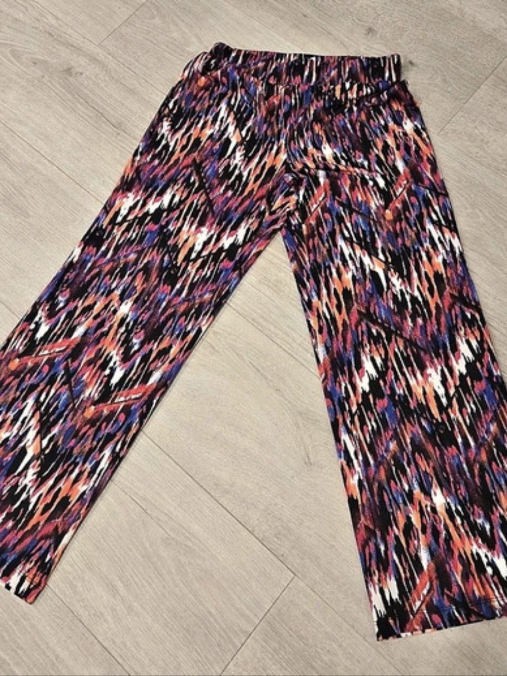 Maggie London Wide Leg Abstract Pants in Black & Red Size Small Like New